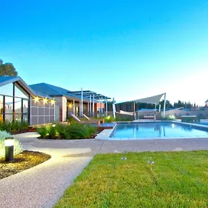 4* Resort Club Wyndham Seven Mile Beach, Trademark Collection By Wyndham