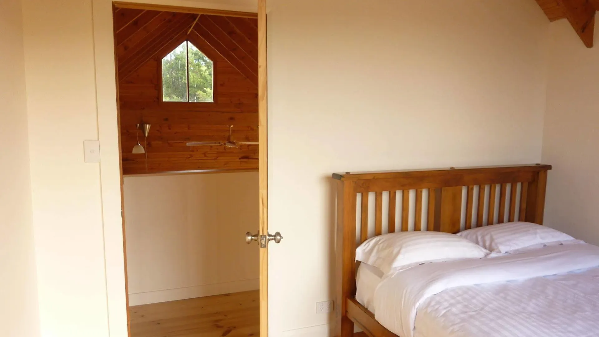 Country house Charles Reuben Estate Guest House Hobart Australia